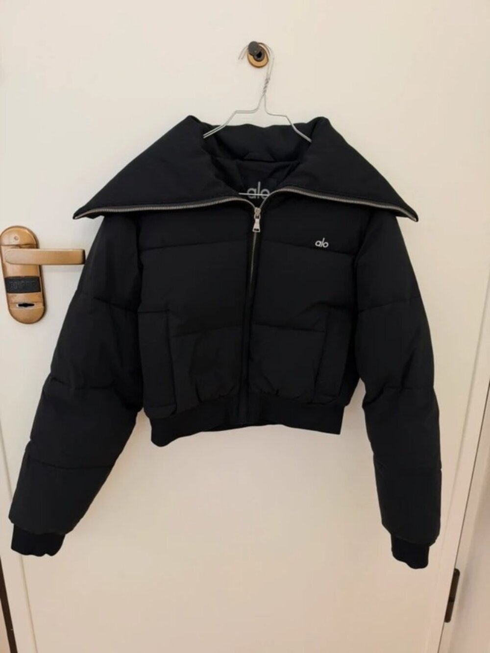 Alo Yoga Cropped Puffer Jacket Black Size XS
